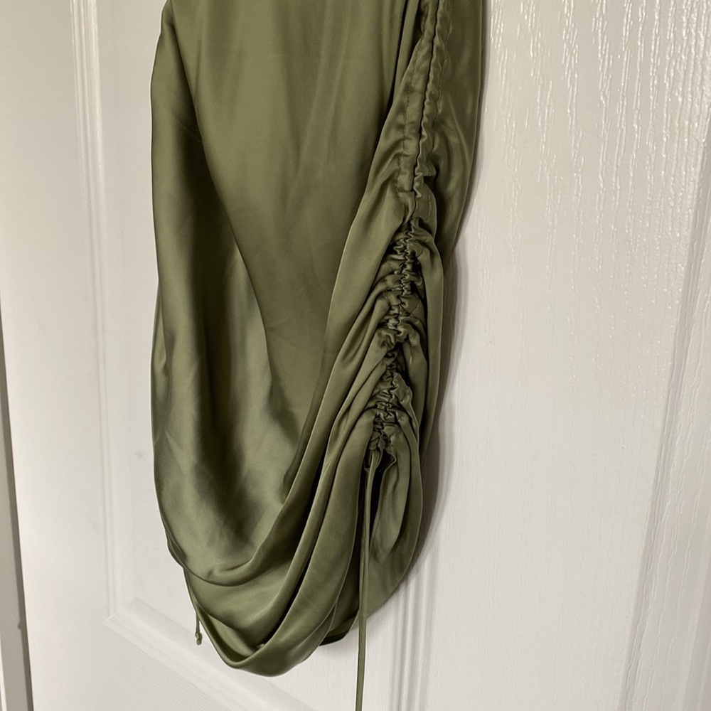 Aritzia Only Ruched Dress - Picture 9 of 9